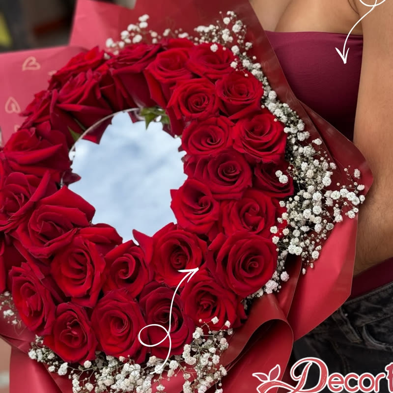 Espejo: Rosas rojas con espejo al centro